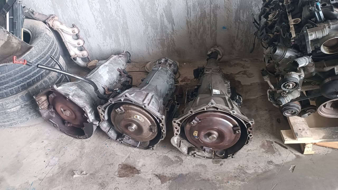 سلام عليكم
يتوفر مكينه يوكن 5300 موديل 2007 تك حساس

مكينه يوكن 5300 موديل 2012دبل حساس

مكينه الفينيه 5300 

كير الف طبله

كير الفينيه حجم 700 لوكير 

كير طبله حجم 700

مكان حله مجمع هشام جواد

توصل على رقم او وتساب

***********

***********
