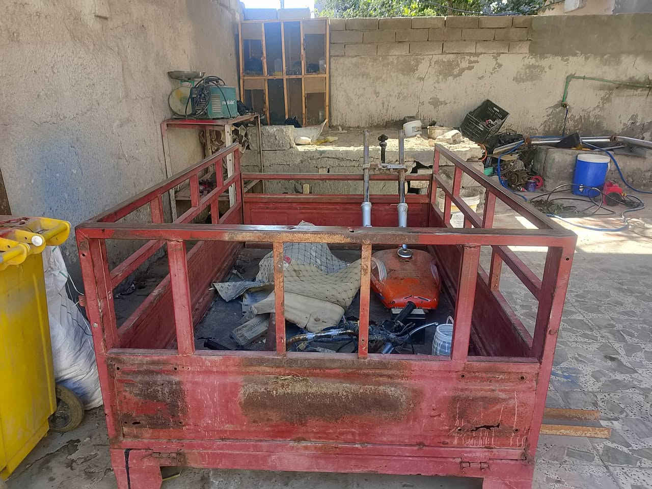 سلام عليكم اخوتي بدي ستوته أم تي أر نضيف حديد ثقيل بي بس لگاعيه بيه شويه خياس الله شاهد نضيف لحديد لثقيل سعره ٢٢٥الف وبيه مجال عنواني القرنه هور السعد مقابيل مدرسه البرهان الاهليه رقمي ***********
