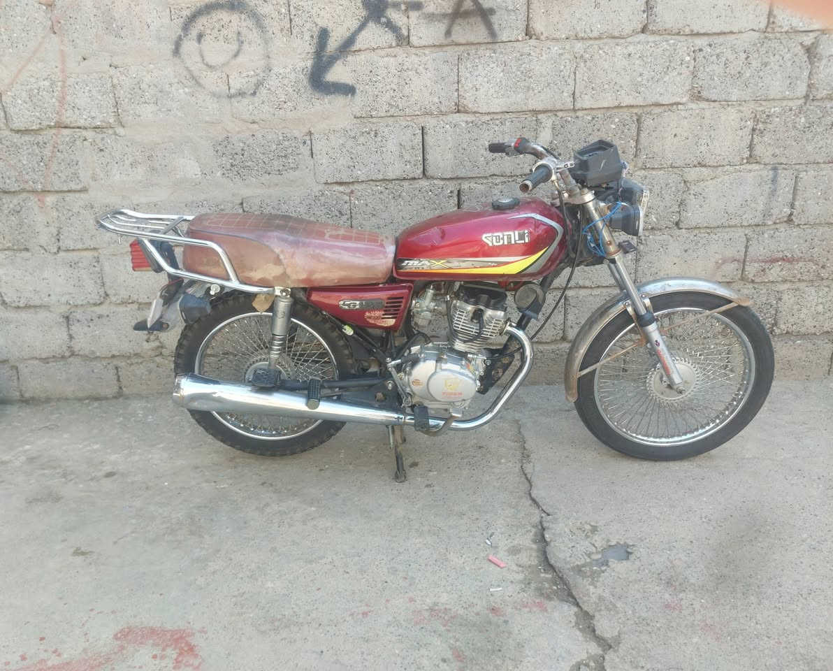 تايكر للبيع موديل 20 مكينه خراسه سعر 330وبي مجال شيء قليل مكاني ايسر حي سماح شراي اتصل *********** دبلات شغاله
