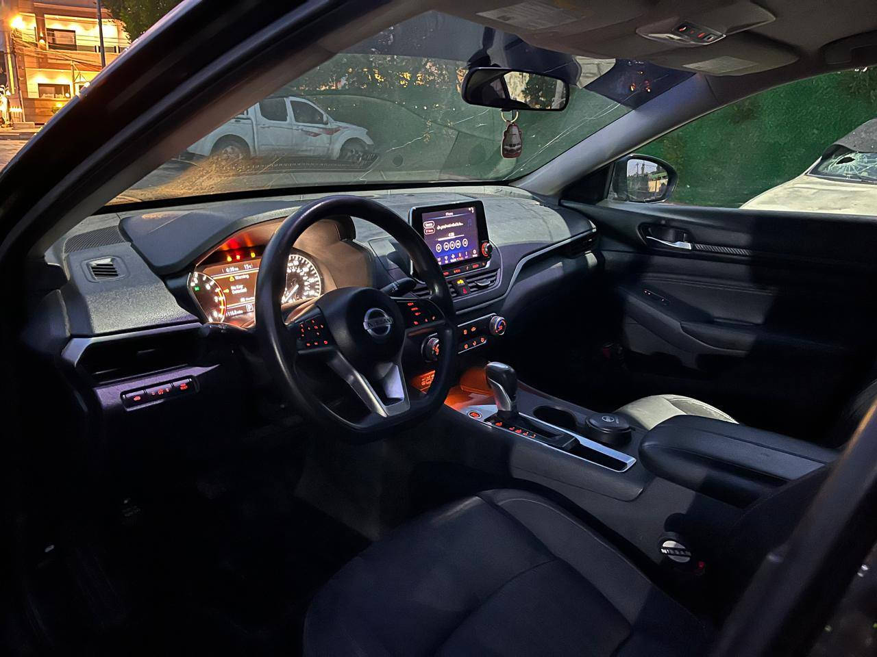 السلام عليكم
التيما ٢٠١٩ s مواصفاتها تشغيل عن بعد و رادار امامي حادثها بسيط دعاميات مصبوغة و شوية تعديل بارد بالجاملغ الخلفي السيارة ماشية ١١٤ الف ميل اني مستوردها على ايدي رقمها معوقين بعد ٦ شهور و تفك السعر ١٢٥ ورقة 
***********
