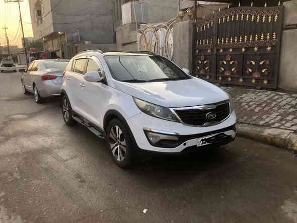 السلام عليكم سبورتج ٢٠١١ فول موصفات ماعدا البصمه بيه قطعتين صبغ وبارد شي قليل بل باب الخلفيه رقم نكليزي بغداد تحويل ثاني يوم كير مكينه مكفولات لسعر ١٢٦ بيه مجال للشراي رقمي ***********
