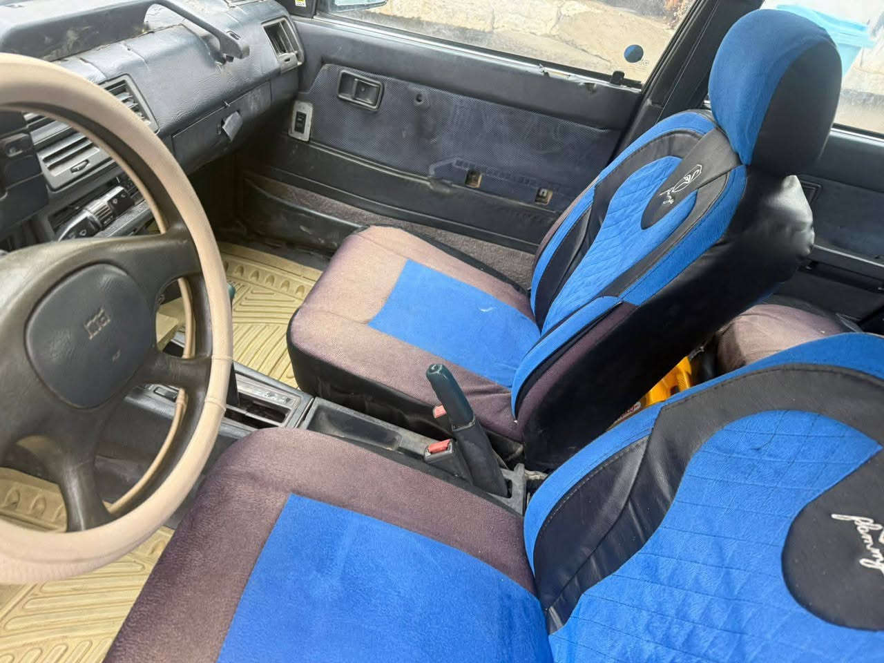 كيه سعرها 7اوراق قفل سنويه سنساخ عضم عاج ارقام الماني كيراوتماتيك سياره طافيه ابيع هذاموجودلاتسالني شبيها مابيها سعرها من الاخيرتجي تسحبها وتروح اكفلك سرقه وطلب ***********
