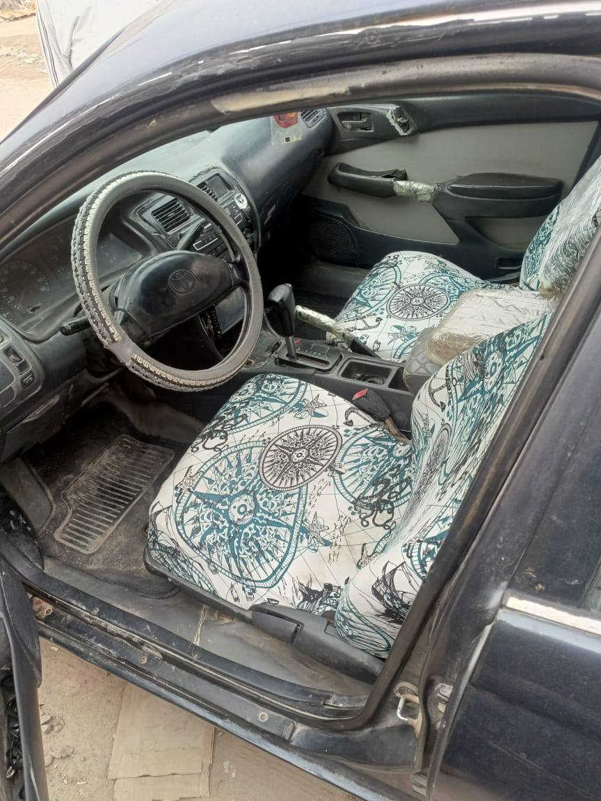 كورلا للبيع  رقم انكليزي  حلوه ونضيفه  هاتف ***********
