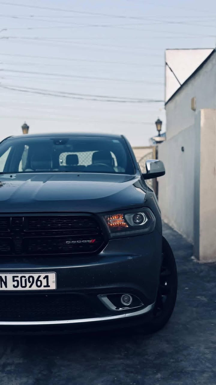 سياره Durango موديل 18
حادث قبق جنطه
موصفات sxt الموصفات 
السعر :20,000 الف
العنوان /بغداد
الاتصال : ***********
