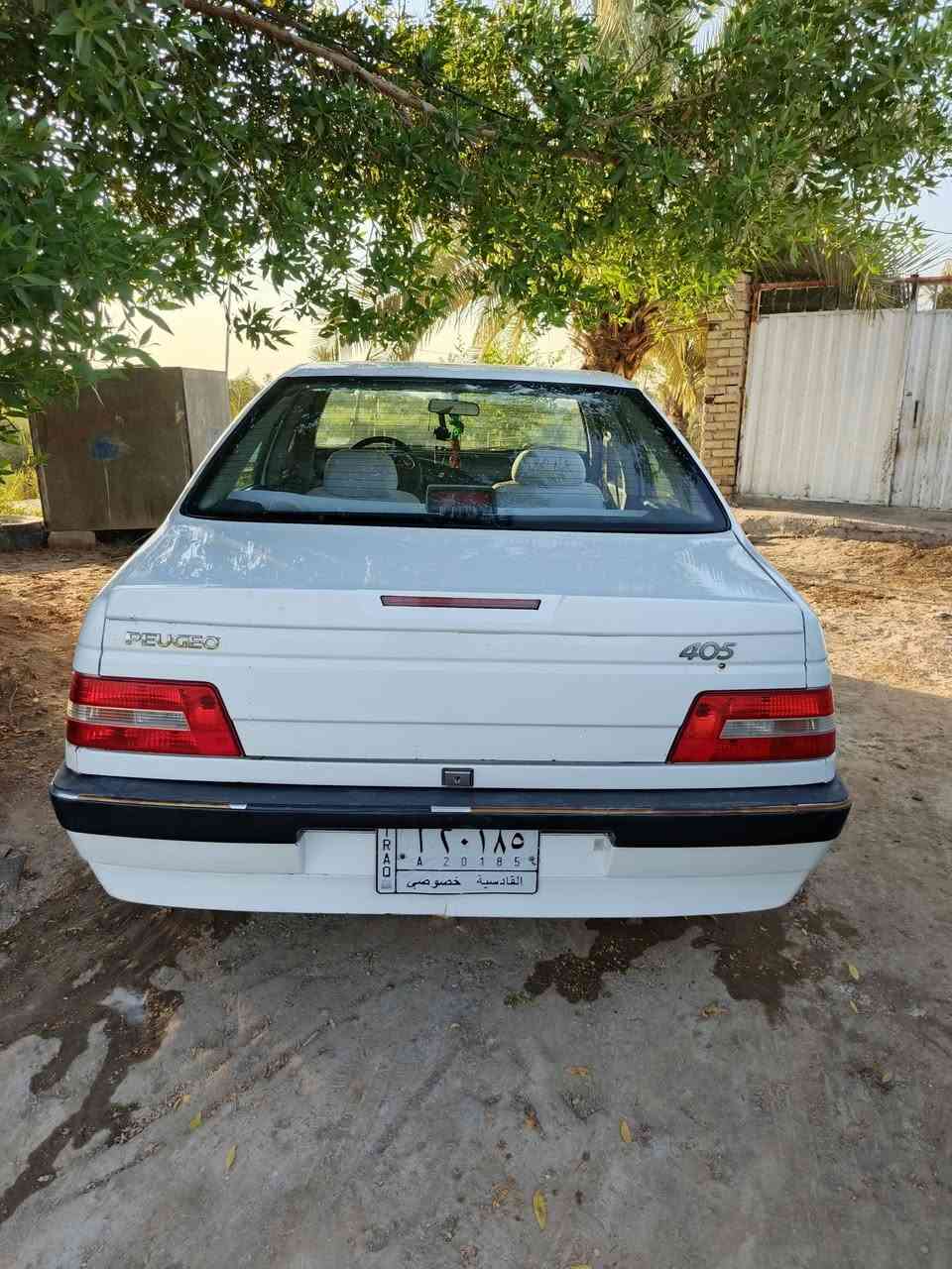بيجو 405
سياره مالت جناي كفاله من ضربه فقط بنيد تبديل اثر جراد 
السياره 
مكينه وكير خير من الله مديل 2010
 تخم تاير السياره حلوه وكاعده تجي وتفحص وين مايعجبك منظومه كهربائيات جديده كله شغال
السياره مالت جناي متعوب عليه رحمه لوالديك اذا مو شراي لاتكسر بحلال العالم
السياره معروضه 36 وبيه مجال بسيط
مكاني النجف الكوفة 
*********** مامتواجد عل الفيس
