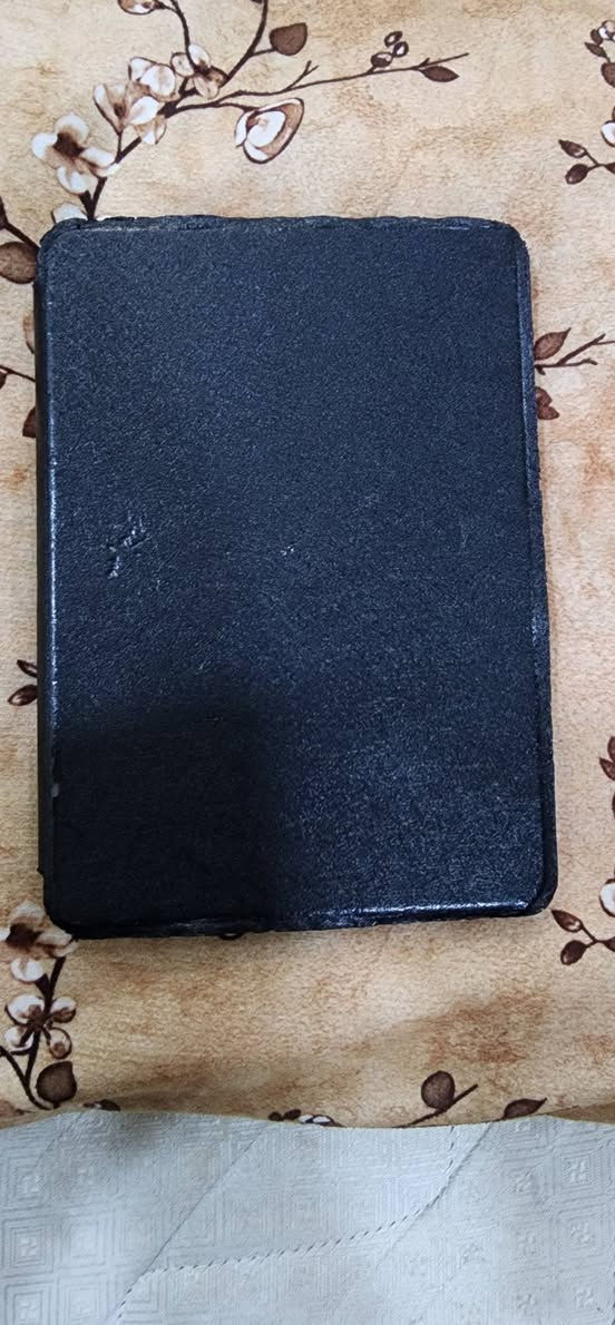 كندل بيبروايت الجيل العاشر 
ذاكرة عملاقة ٣٢ تكفي لالاف الكتب
الجهاز جدا نظيف كأنه جديد
وياه حافظة جلد
سعره ١١٥
للتذكير ذاكرة ٣٢


**إذا كنت صاحب هذا الإعلان وتريد حذفه لأي سبب، رجاءا أرسل رسالة إلى الدعم الفني**