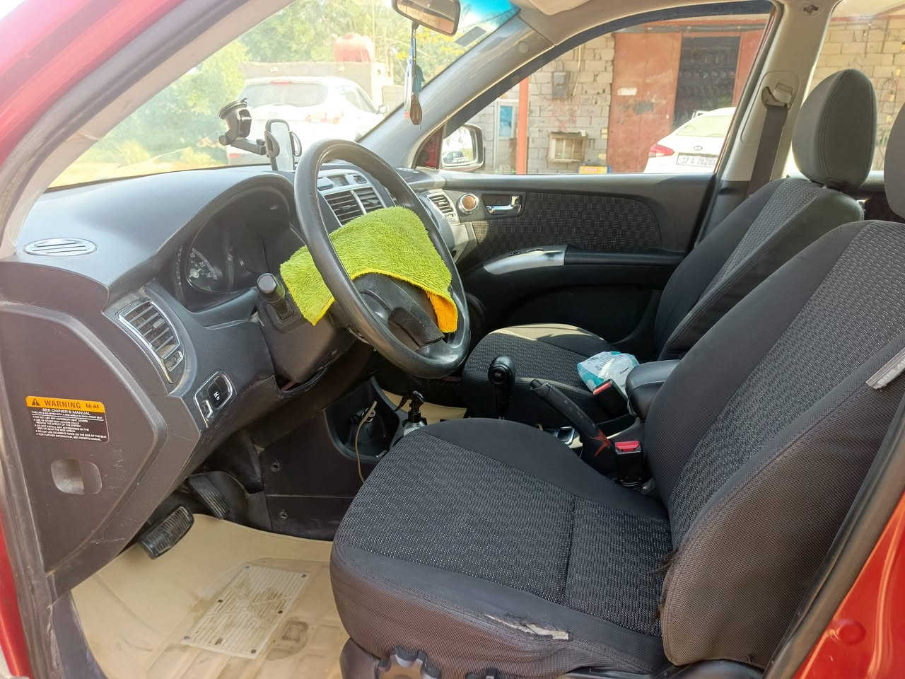 السلام عليكم كيا اسبورتج موديل 7 مكينه 2700 رقم بغداد الدولي بسمي مصبوغه جماليه السياره جاهزة من كل جانب 
الإتصال ***********
