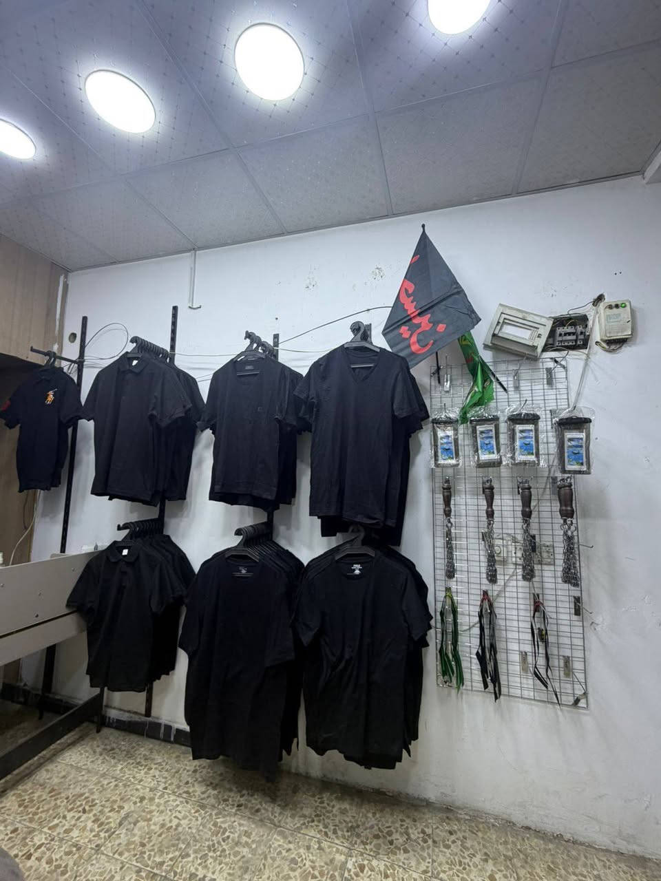 تم على بركة الله تعالى افتتاح محل🌹💦  روف  💦🌹في المشتل شارع الكوسترات قرب مركز مودي للموبايلات ومقابل افران الجوادين ..  نتشرف بزيارتكم


**إذا كنت صاحب هذا الإعلان وتريد حذفه لأي سبب، رجاءا أرسل رسالة إلى الدعم الفني**