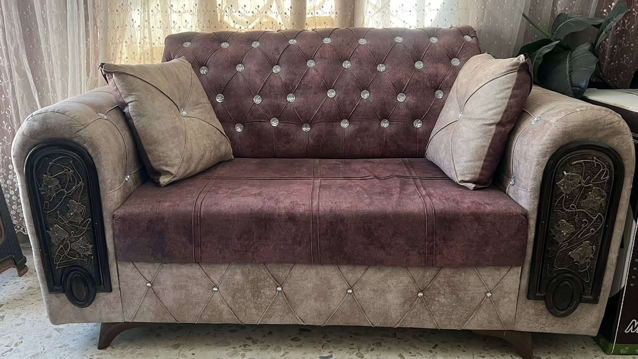 تخم  نظيف وجديد اي ضرر مابي 10مقاعد السعر 600والاسفنج اصلي  مينزل مكاني ديالى


**إذا كنت صاحب هذا الإعلان وتريد حذفه لأي سبب، رجاءا أرسل رسالة إلى الدعم الفني**