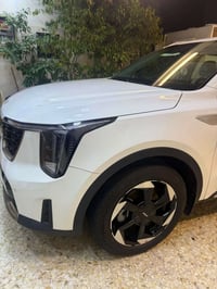 سورنتو موديل 24 خليجي  مكفولة كفالة عامة  محرك 6 سلندر  ماشيه31 رقم بغ...