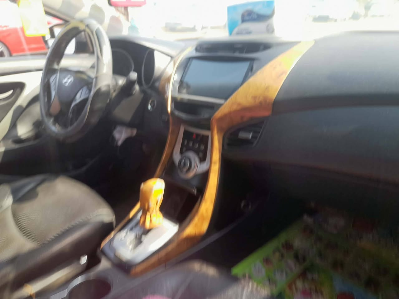 النترا  11  بغداد أمريكي بيها قطعتين مكينه مجفت ١٨٠٠ كير كفاله حداديه كفاله محدث 16  سياره كبل للشارع 
مكاني ديوانيه
***********
