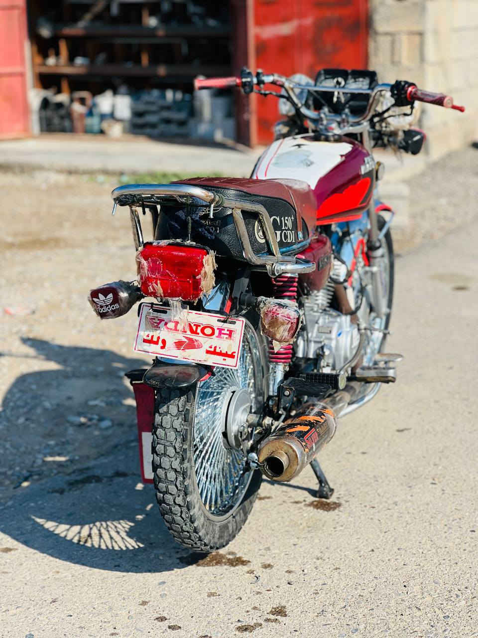 لبيع 21 سعر 450 وبي مجال 0770761945


**إذا كنت صاحب هذا الإعلان وتريد حذفه لأي سبب، رجاءا أرسل رسالة إلى الدعم الفني**