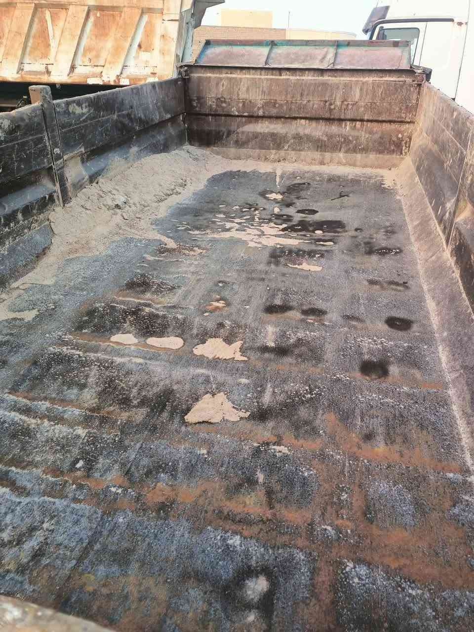 بدي خمسة متر للبيع ***********
