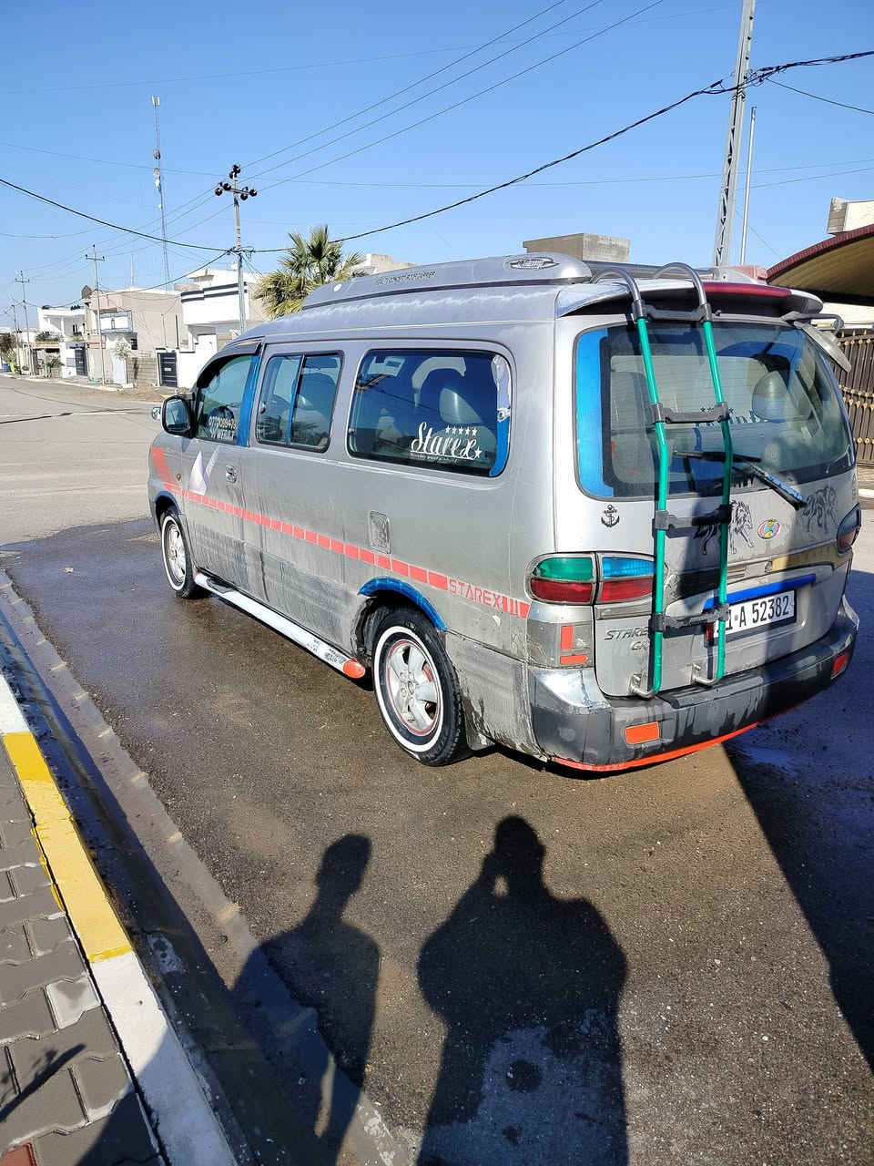 سلام عليكم استاركس لبيع موديل 7 فول سياحي رقم بغداد دولي بسمي محرك مفتوح كير عادي سعر 88 مكان سياره كركوك تازة شراي يخابر رقم ***********
