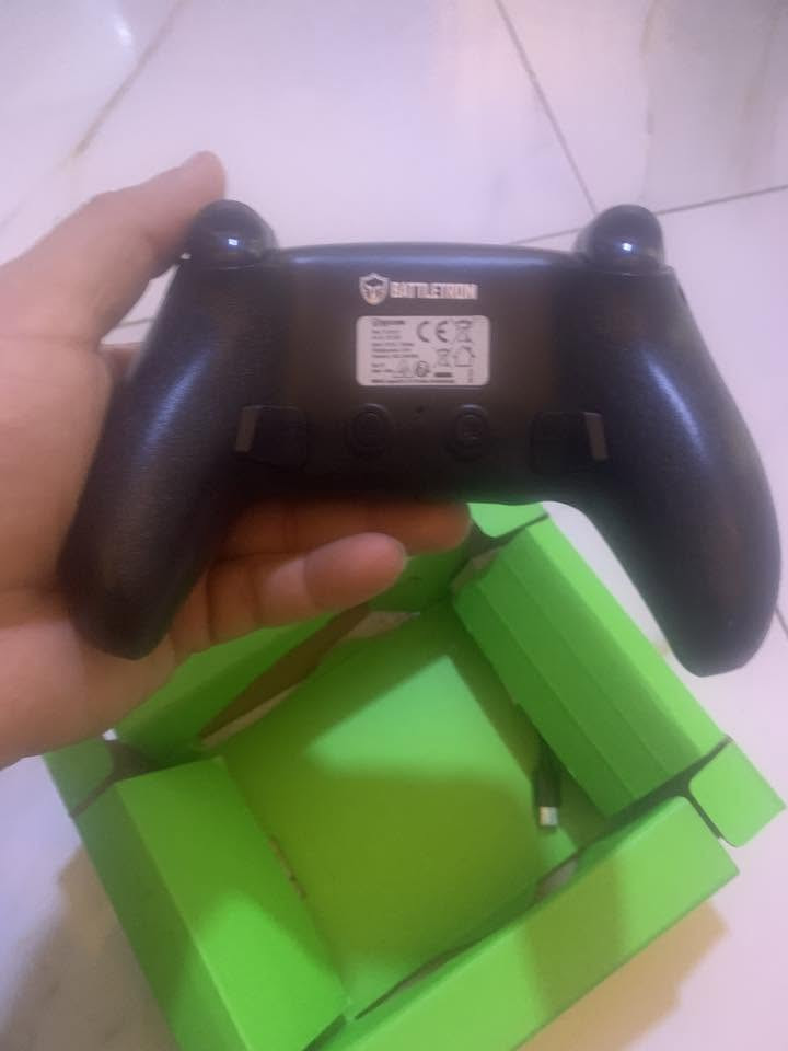 جوستك بلوتوث  شحن تايبسي يشغل pc وبلي 4 ونيتندو


**إذا كنت صاحب هذا الإعلان وتريد حذفه لأي سبب، رجاءا أرسل رسالة إلى الدعم الفني**