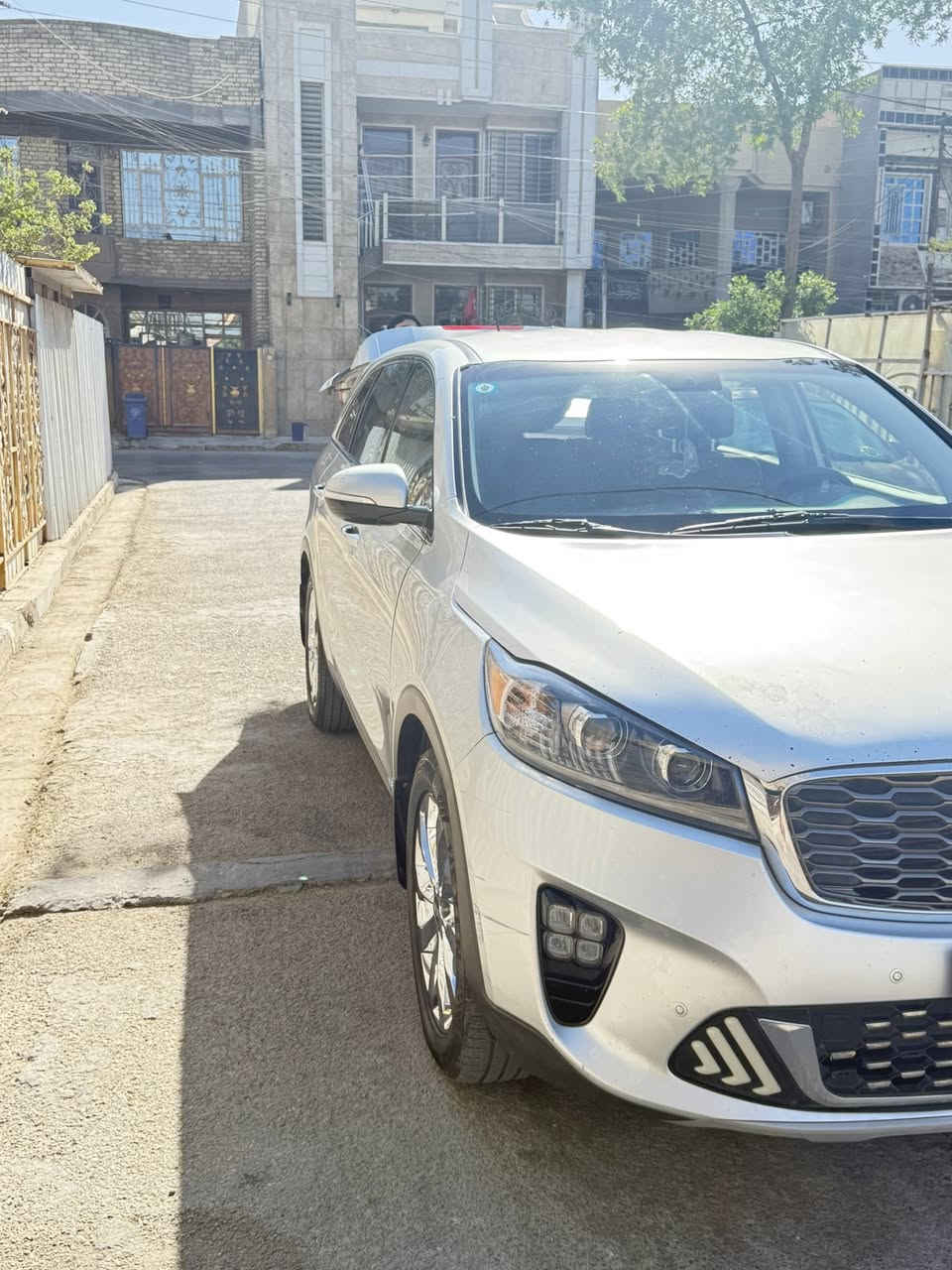 سورنتو 2020 لون سلفر وارد امريكي حادث تبديل بنيد مواصفات 7 راكب داخل صاج رادار امامي وخلفي دفع رباعي  تحكم ستيرن محرك 2400 شاشة كبيرة كامرة خلفية ماشية 79 الف 3 انظمة قيادة رقم بغداد باسمي تحويل ثاني يوم السعر170 للاستفسار الاتصال على الرقم ***********
