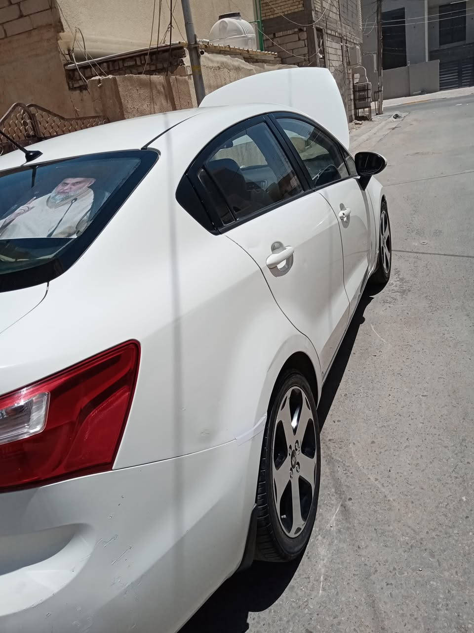 السلام عليكم ريو 2013 خليجي محرك 1600 قطرتين رقم بابل باقي المواصفات معرفه سنور مرفوق بالصور المكان كربلاء *********** واتساب
