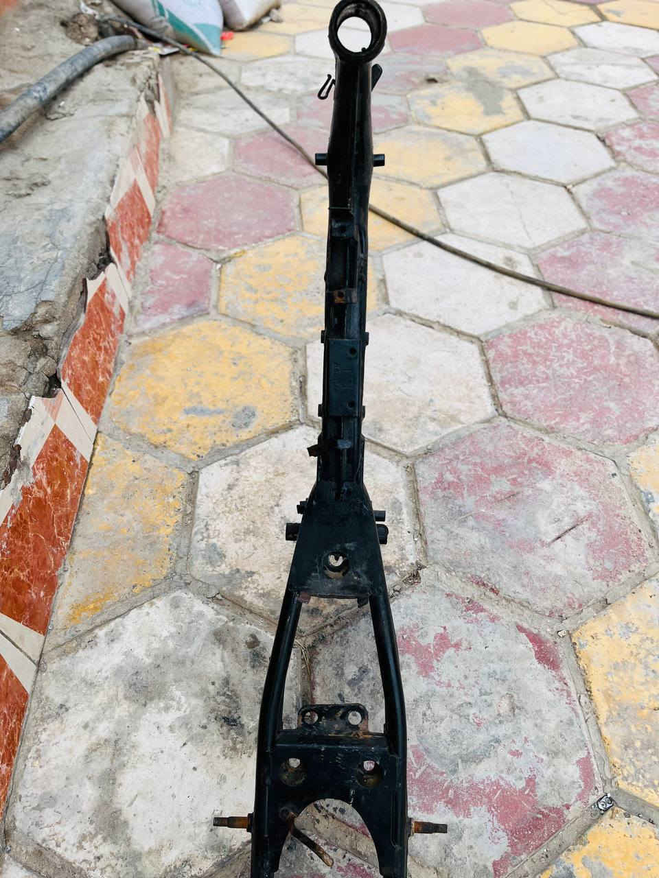 سلام عليكم شاصي ارشه موديل 17 اوراق اصولي 6 ورقات  معرض لاخوين بشارع بغداد السعر 250 وبي مجال مكاني عماره حي العسكري لاتصال *********** هاذ رقمي
