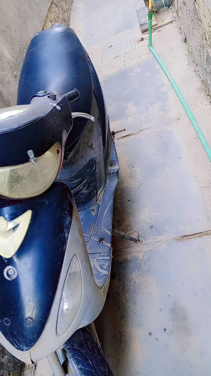 دراجة ماكس منغولي شغالة سلف هندر نص نكرة مكينة ناعمة ماتنسمع  كهربايات شغالة تايرات جدد كابريتر شوتة جدد كلجات جدد ويل خلفي جديد دبلات جدد مفتوحة بس ولفات علفحص بس ولفات لا نضوح ولا تبخير ولا تنقيص بس دراجة عوزهة ترتيب مال جناي مكاتبة اسويلك  السعر 350 قفل قفل من الخير مكاني ديوانية جمعية شارع ملجاء العلوية  *********** بي واتساب  واسف علطلالة
