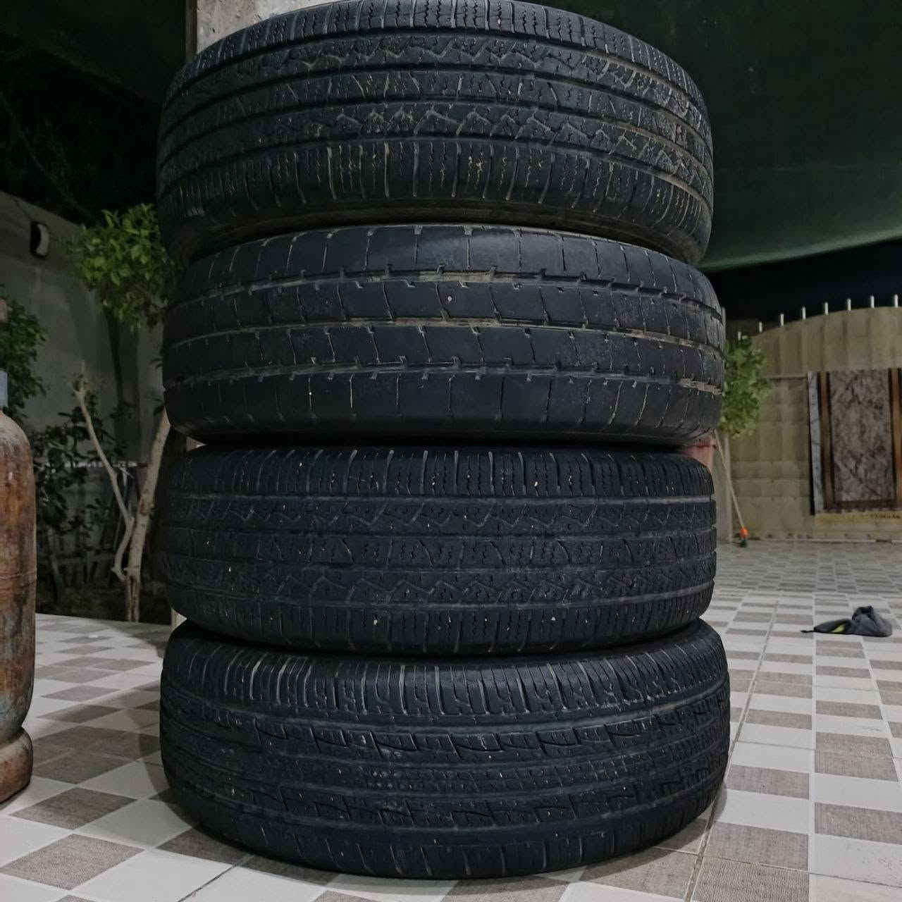 تخم تاير للبيع ==المكان حمزه الغربي
***********

