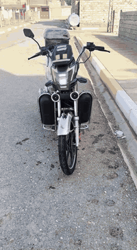 السلام عليكم ورحمة الله وبركاتة دراجة هارلي  جبلي للبيع نوع كورية MR موديل 24 محدث 25 الدراجة جير من الله  4نمر التاير الخلفي ولامامي جوبلس دسكات الكهربائيات كلهة شغالة  السعر خاص اي استفسار علة هذا الرقم***********
