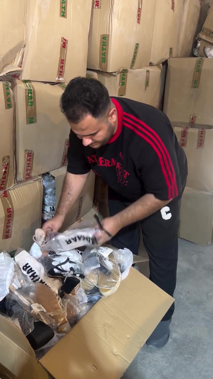 حذاء كعب نسائي عدد ٧٠ زوج للطلب والاستفسار ***********
