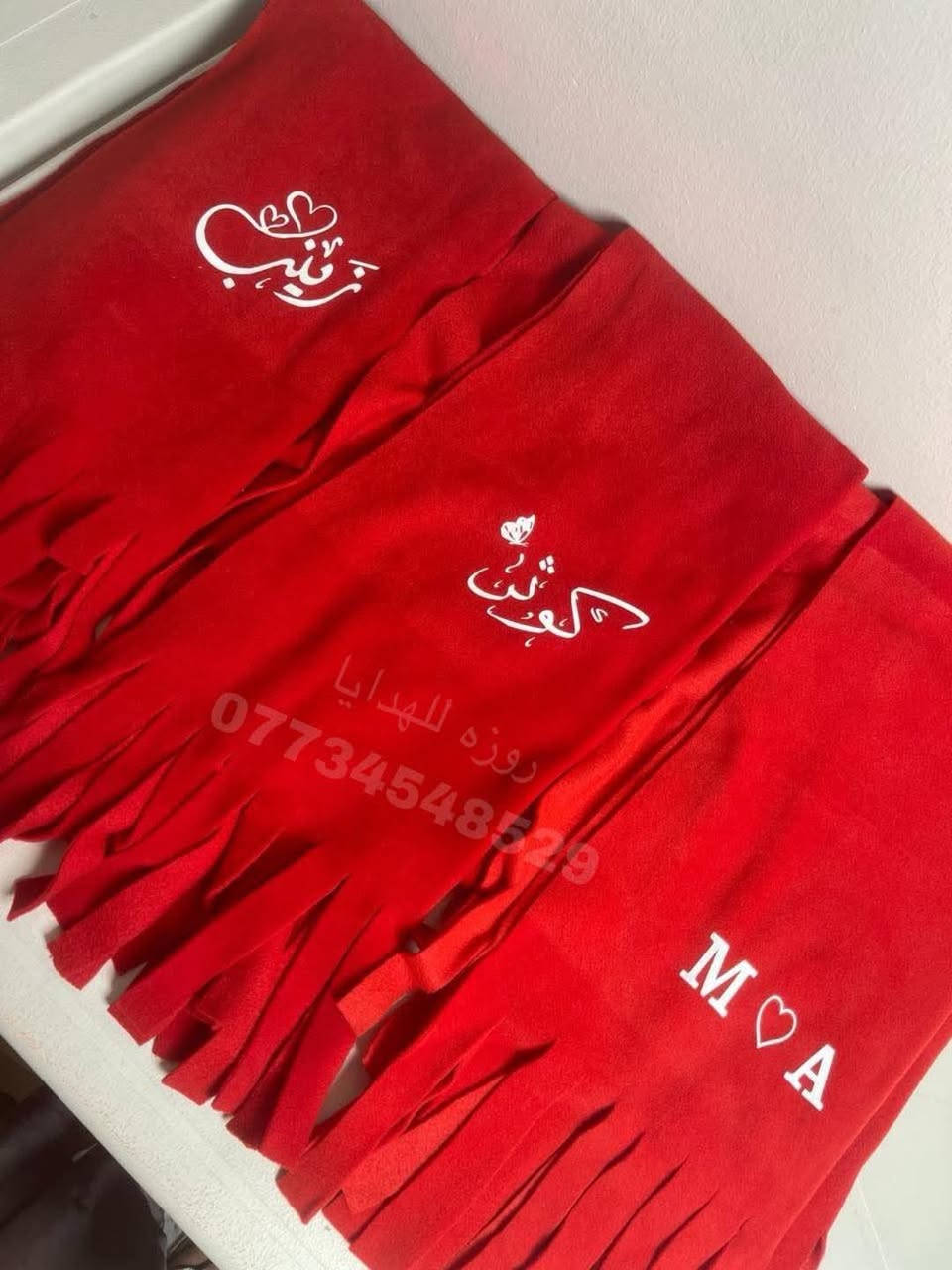 تميّز بإطلالتك.. سكارف(لفاحة) باسمك الخاص! ✨🧣
لأنك تستحق التميّز، نوفر لكم في "محل أنس السعيدات" خدمة الطباعة الحرارية الراقية على السكارفات.
 * خصّص سكارفك(لفاحة): اطبع اسمك أو اسم من تحب بأجمل الخطوط العربية.
 * جودة عالية: طباعة ثابتة وألوان زاهية لا تتأثر بالاستخدام.
 * هدية مثالية: عبّر عن تقديرك لأحبابك بهدية تحمل طابعاً شخصياً فريداً. 🎁
📍 موقعنا: سوق الحضر - محل أنس السعيدات.
تشرفنا زيارتكم في المحل لرؤية النماذج واختيار التصميم الذي يناسبكم.
🛍️ للطلب والاستفسار. ايضا يمكنكم التواصل معنا عبر رسائل الصفحة مباشرة. 📩
أو عبر الواتساب على الرقم: [***********]

أهلاً وسهلاً بالجميع! ❤️
#محل_أنس_السعيدات #سوق_الحضر #طباعة_سكارفات #هدايا_مخصصة #أناقة
