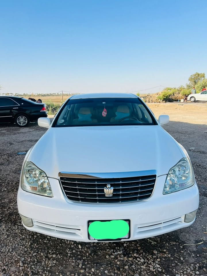السلام عليكم شاهينه للبيع موديل 2004 السياره دكمتين وحلوه ونضيفه كص جنطه السياره ماعايزه شي تبريد ثلج 
❄️ 
رقم كركوك اصلي شاصي 82 العنوان نجف
الرقم *********** واتساب
