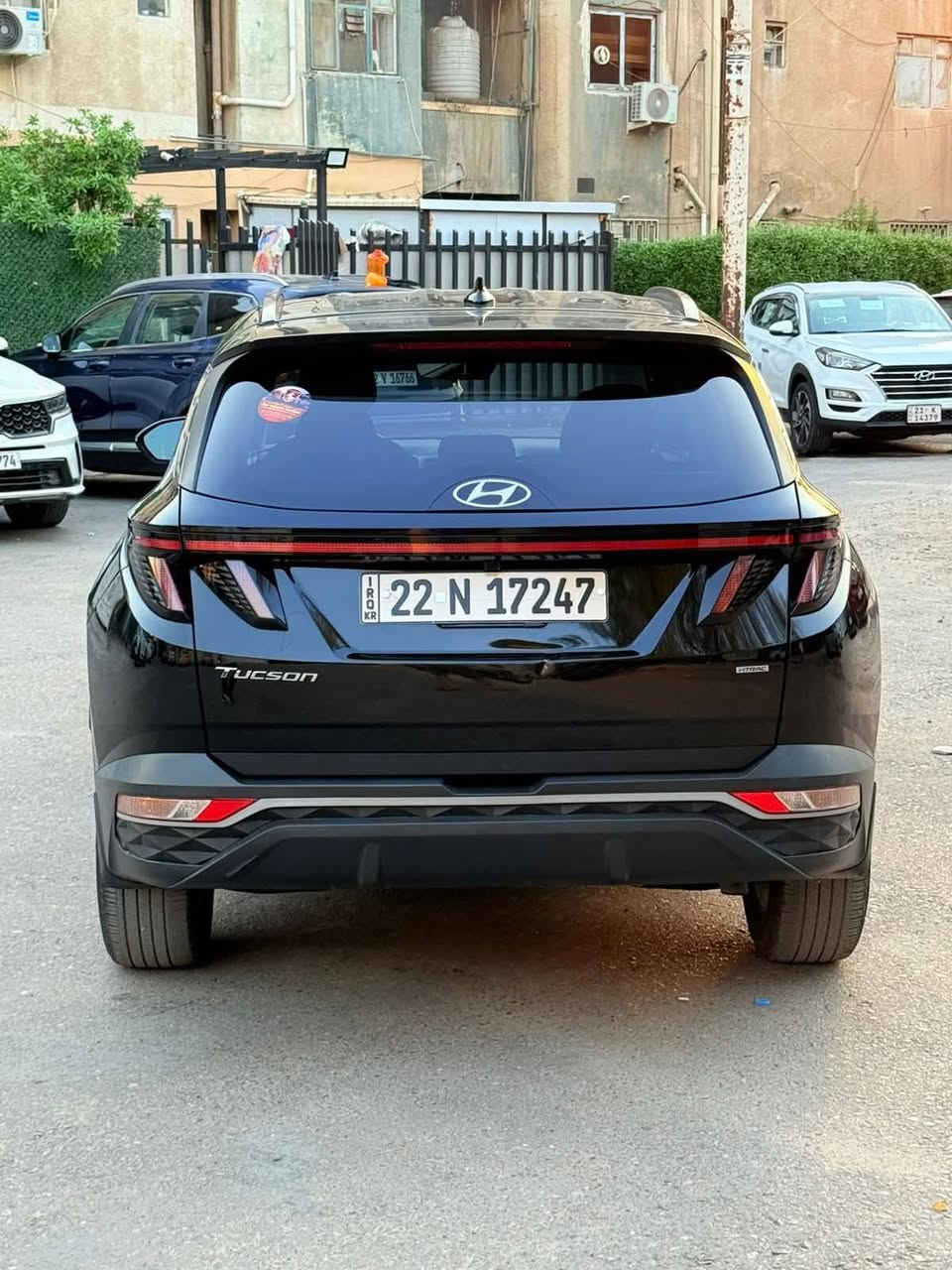 هوندا توكسن الشكل الجديد 2023 
مرقم أربيل الجديد 

مواصفات 

بصمه 

تشغيل تشغيل عن بعد 

صندوق كهربائي 

كشنات كهربائي 

كشنات حار 

تبريد قطعتين  

تلفون شاحن.(وايرليس)

وفول تحكم استيرن وتحديد سرعه 

تحديد سرعه 

تحديد مسار 

رادار امامي وجانبي وخلفي 

اطفاء السياره عند التوقف تلقائيأ

مانع تزحلق

و نظام AUTO HOLD

ويل كروم بلادي حجم R18 

3 وضعيات للقياده(normal.samrt.sport)

الضرر- نص بنيد وربع جاملغ 

للتواصل ***********

السعر 19200$$$$

مكان السياره بغداد
