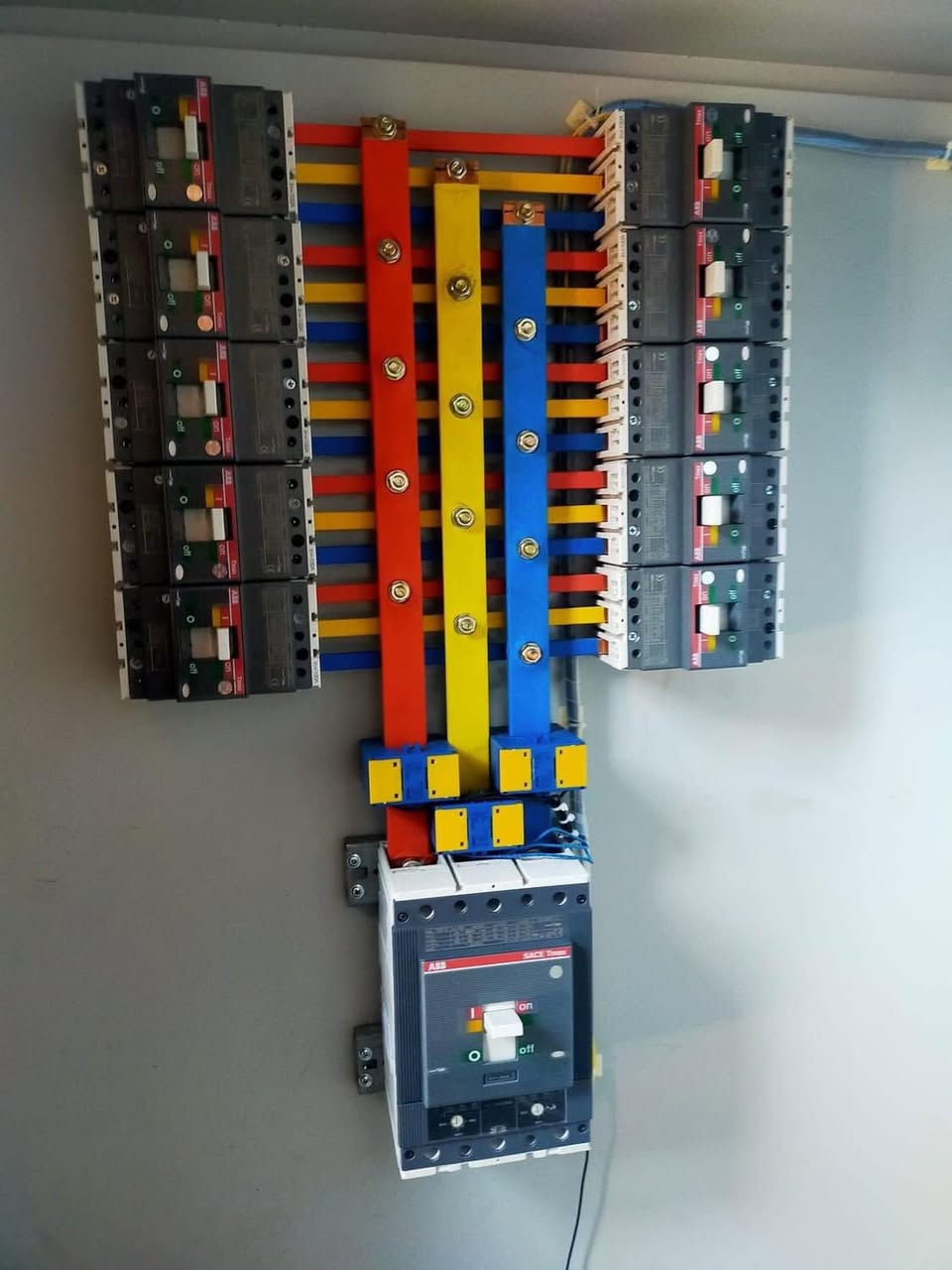 🎯 مكتب النخيل الهندسي
لجميع أعمال السيطرة واللوحات الكهربائية ⚡

✅ خدماتنا:
 • اختَر اللوحة المناسبة لموقعك، ونحن نتكفّل بالباقي.
 
 • كشف موقعي 
 • استشارات مجانية ونصائح فنية قبل التنفيذ.
 • جميع المواد أصلية من مناشئ تركية وماليزية عالية الجودة.
 • خبرة تتجاوز 25 سنة في أنظمة السيطرة ولوحات المولدات.
 • متوفر جميع أنواع اللوحات وبأسعار تناسب ميزانيتك.
 

📞 للاستفسار والطلب:
***********

⚙️ مكتب النخيل الهندسي… خبرة تضمن لك الجودة والاعتمادية في كل تفصيلة كهربائية.
