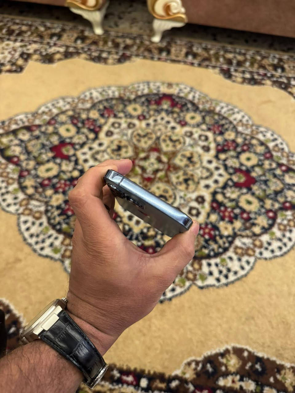 جهاز اول منزل اخذته
قبل ٤ سنوات مبدله شاشه ب٥٠٠ الف اصليه 
تجي شوف الوانها حركتها اذا مو اصليه لتاخذه 
بطاريه بدلتله احسن بطاريه بالسوك شحنه يوم كامل 
ذاكرته واحد تيرا يعني ١٠٢٤ كيكا 
مكاني يم سيطره شعب دوامي زيونه كراده 
*********** سعر ٥٢٥
