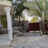 بيتين • حوش واحد • خلف المستشفى