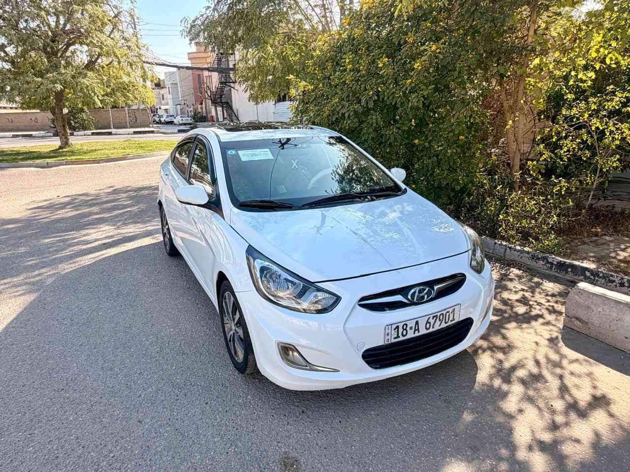 السلام عليكم *********** للبيع فقط السعر 96 نهايته هواندي اكسنت موديل 2014 محرك 1600 دوش وارد خليجي بيه صبغ قطعتين جاملغ امامي وجاملغ خلفي اثر طخه بصيطه
مواصفات فتحه شاشه كامره خلفيه تحكمات جهتين داخل لونين اشاير بلمري 5 ويل كب كروم
السياره جاهزه محرك وكير وحداديه وتبريد بحاله ممتازه جدا 
رقم بابل إنكليزي تحويل مباشر
السياره موجوده في كربلاء
