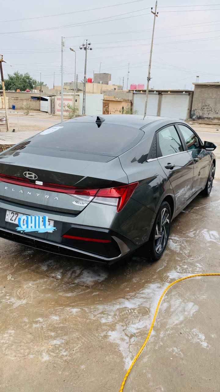 السلام عليكم
الانترا موديل 2025 فول مواصفات 

فتحه سقف 

حساسات اماميه وخلفيه

رادار 

تدفئه بل كشنات 

بصمه تشغيل+بصمه ابواب 

مكينه كير حداده بل كارتون 

محرك 2.0 الفين دوش 

تبريد شرط ثلج ❄️ 

رقم ذي قار/معوقين 

حادثها جاملغ امامي الايمن وباب 

الجاملغ مبدل والباب نفسه البلاد 

بدون ايرباك السياره شرط دواخل سليمه 100‎%‎100 

سياره جديده مامتعوبه ابد فول نضافه 

سعر/160 وبيها مجال 

هـ/***********
