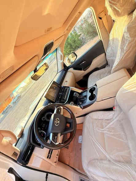 لاندكروز بليته وسنويه 22 ساز اصلي ماشيه45  الف قابله لزياده رقم 
اربيل مواصفات حساس أمامي خلفي رادارات كشنات كهرباء  شاحن مثبت سرعه دوس ليزريه كامرا  تنفس طبيعي ٣شاشات تطبيق  سياره مكفوله عام ام ضمان هواي بيها مواصفات  عنوان بغداد *********** بي واتساب
