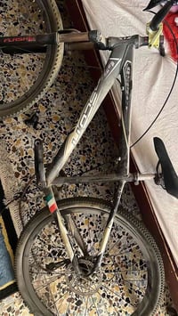 عجلة ٢٦ • رياضي • تفصيخ قطع