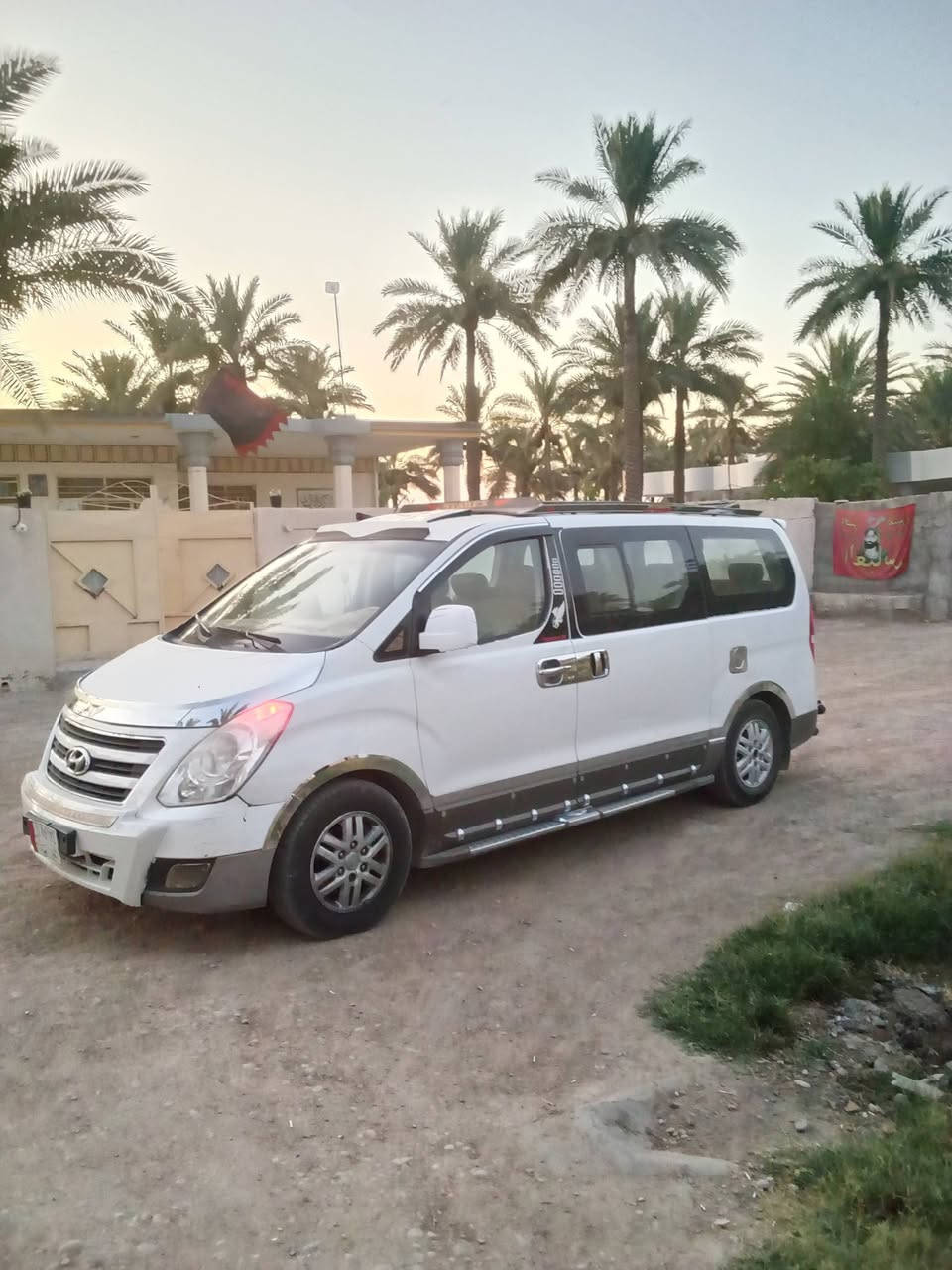 سلام عليكم لبيع ستاركس 14 مسكر اوتو محرك سورنتو جديد لا بخار ولا شي سياره حديده وحلوه وسونار كدام العين  سونار داخل المنشور رقم كربلاء سنويه 28 تخم تاير جديد ويل نجمه 16 درع جديد سوبايه جديده نيكل داير عريض مال مسكر جديد داخل مدوشم سفريات كشنات تنته كله جديد سياره الف متصرف عليهة ربع دينار صدر جديد شاشات ثنين تحكمات تبريد لمس  سعر 150 وبيهة مجال 
سياره جديده وحلوه مرتبه مكان واسط العزيزيه تصل وبيك خير ودلل رقم ***********
