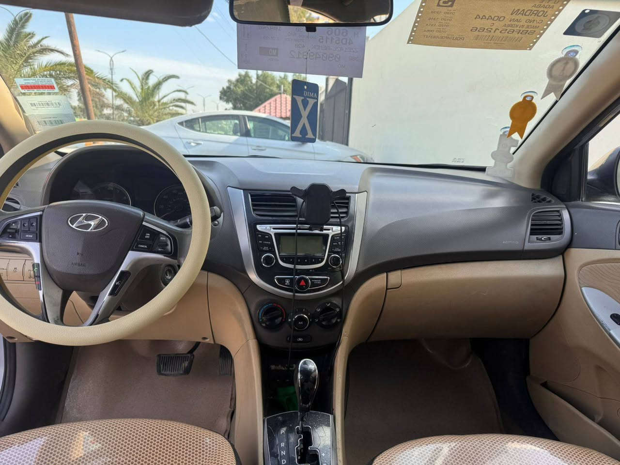 اكسنت موديل ٢٠١٢ ليبل واحد عدا البنيد حادثه بدون دواخل السياره جاهزه من كلشي صدر امامي خلفي جديد تخم تاير مكينه 1600 كير مكينه كفاله السياره ألف مذب عليه مكاني بغداد السعر 73 اتصال ☎️ فقط ***********
