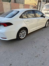 السلام وعليكم  كورله هايبرد  225 ماشيه 9الف  جاملغ امامي بارد  و دعامي...