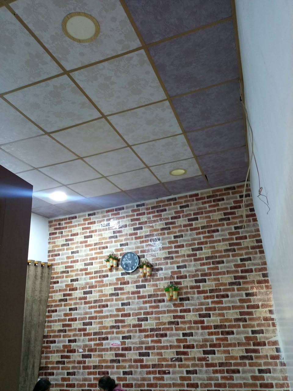 للبيع...160مترطابقين
خلف مجمع هارون ..بنجا علي ..خلف التجاري..
خدمات كامله فرع عريض...السعر45
***********
