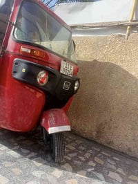 شباب تكتك البيع مديل 22وعشرين تكتك نضيفه بكاني بغداد الجديده شارع المس...