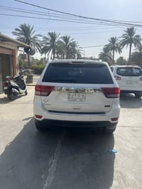 جيب 12 امريكي كلين  بدون حادث بيهه تبديل جاملغ بسبب تخريب وصبغ خشم الب...