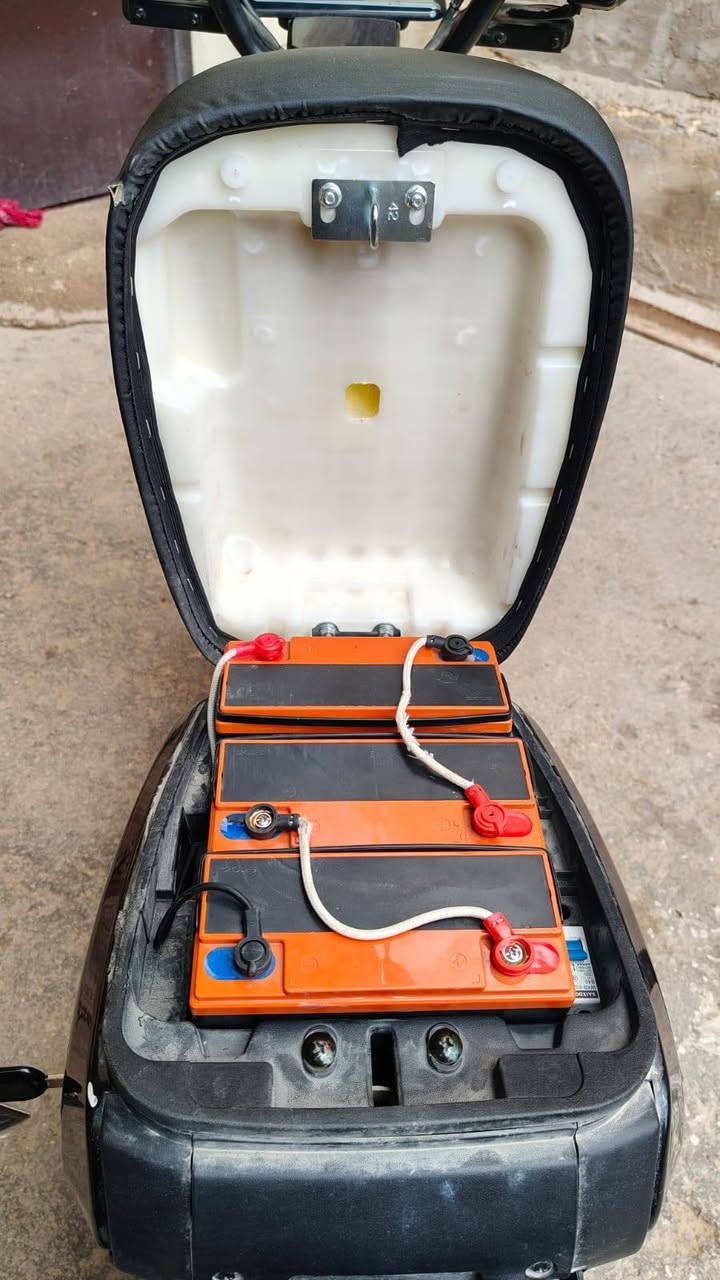 السلام عليكم..
دراجة " R9 " للبيع نظيفة و ما بيها اي مشاكل دبل اشارة و بيها رجوع للخلف ايضا و تشتغل بتقنية NFC الامبيرية 32 و البطاريات 6 بطاريات شحنها و ادامته بلادي ما بيه اي مشاكل و استخدمها تطول هواي..
السعر 450 و بيها مجال..
للتواصل *********** واتساب و اتصال
