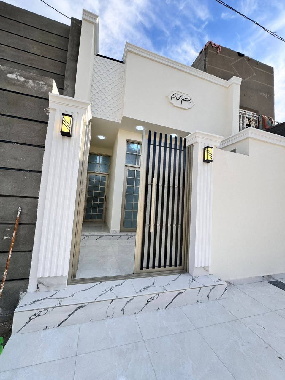 اسلام عليكم بيت 100متر. حديث بناء 2026 حي العسكري  قطاع ال16 قرب  شارع الرايسي بناء طابوك جمهوري.  البيت جاهز لسكن اي استفسار واتساب اتصال ***********
