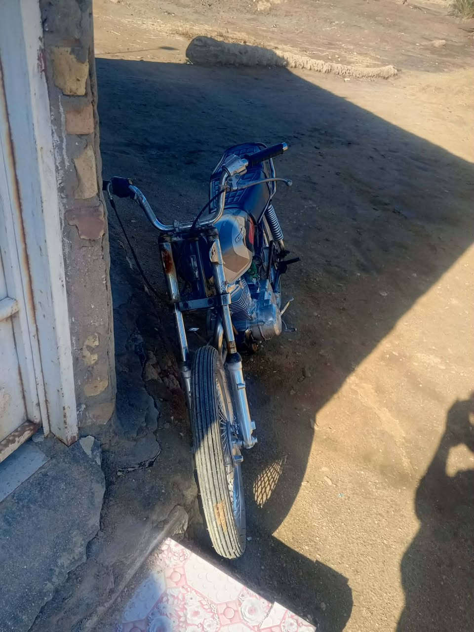 السلام عليكم دراجه للبيع كلك نامه السعر 275 وبيها مجال للشراي متواجد على الخاص***********
