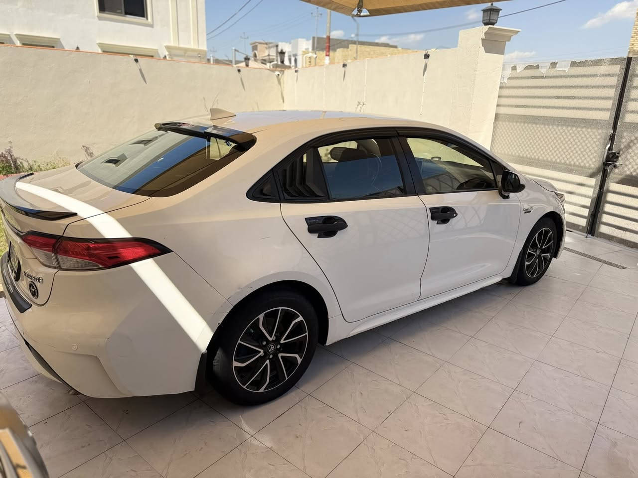 السلام عليكم كورلا موديل ٢٠٢٠اصل وارد امريكي كلين مكفوله من الضربه والصبغ هايبرد ماشيه ١٤٠الف رقم بغداد انكليزي باسم صديقي تحويل مباشر سياره مال بيت جاهزه من كلشي مكاني ديوانيه المركز بيع مستعجل ١٢٨اعتذر عن المراوس ت***********
