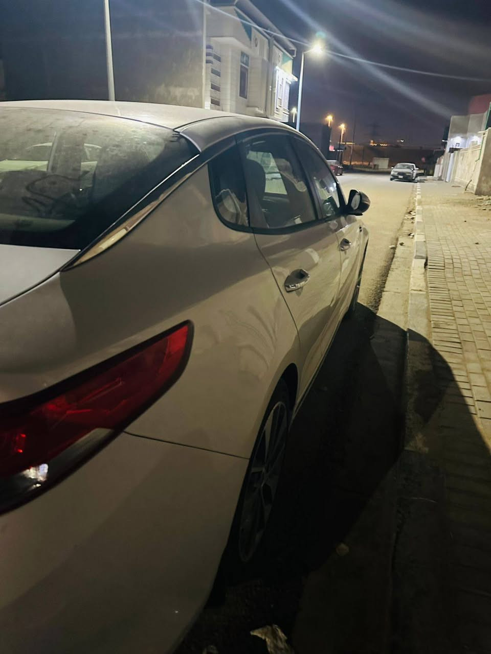 يا الله سلام عليكم سياره اوبتيما لبيع2018السياره  كفاله من الحادث بيه شغلات بسيطه السياره نضيفه رقم إنكليزي توه اجت من أربيل السياره رقم وسنويه وحديه كله جديد رايدينه ب170 وبيه مجال بس الشراي يخابرني رقمي ***********
