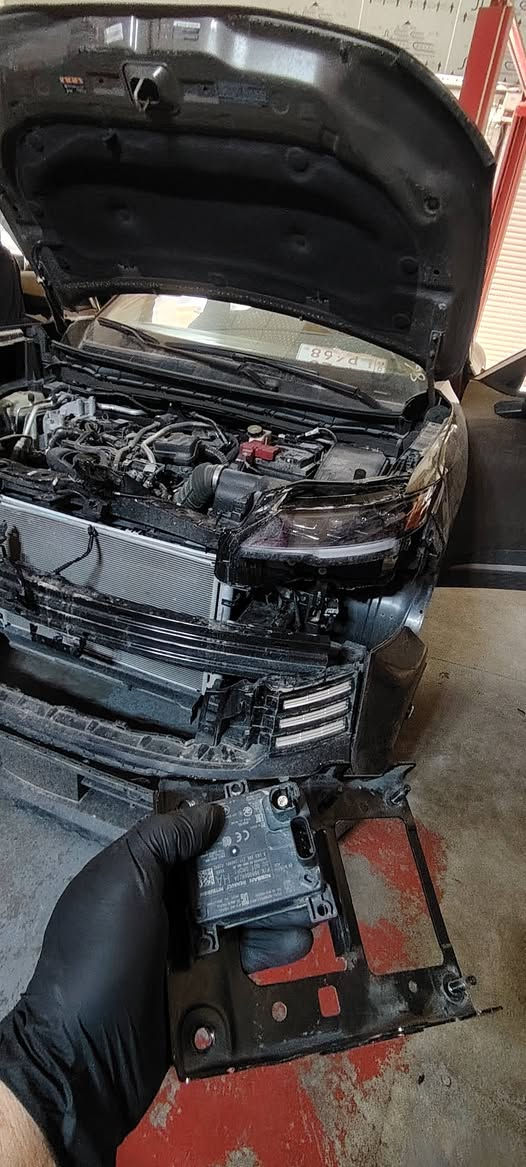 ⬅️ صيانة وبرمجة رادارات أمامية وخلفية (ADAS) 
🟥 NISSAN KICKS 2025
🟥 CHEVROLET BLAZER 2026
🟥 Dodge Dorango 2024
🟥 Hyundai Sonata 2023
✔️ إعادة برمجة النظام وضبط المصنع بالكامل
✔️ معايرة دقيقة حسب معايير الشركة
✅ نستخدم أجهزة وبرامج الوكالة الرسمية
✅ المعايرة تتم بجهاز ADAS IA900WA المدعوم بكاميرات الليزر
الجهاز متوفر حصراً في ورشتنا داخل كركوك
📍 خدمات حجي وليد البغدادي
كركوك – شارع المطار – قرب كراج بغداد
معن ***********
علي ***********
