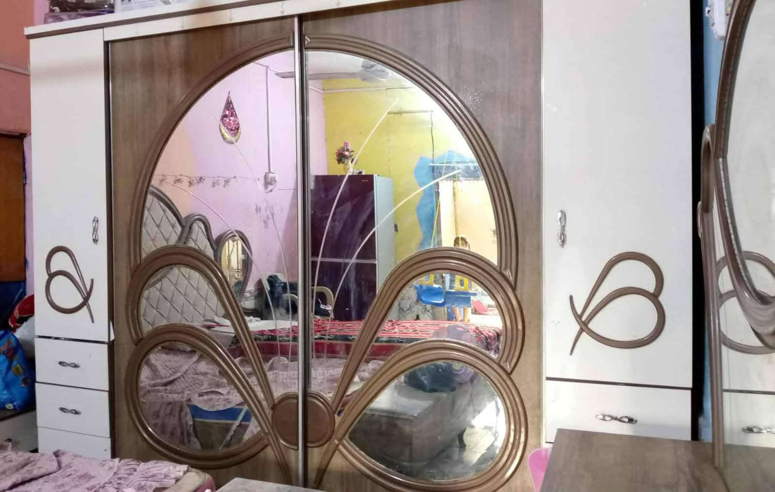 السلآم عليكم غرفة تركية مستعملة بيهة اضرار بسيطة ب١٥٠ وبيهة مجال للشراي للتواصل ع الخاص


**إذا كنت صاحب هذا الإعلان وتريد حذفه لأي سبب، رجاءا أرسل رسالة إلى الدعم الفني**