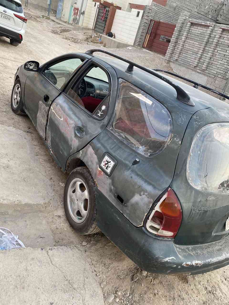 سلام عليكم 
هوندا للبيع او مراوس 
تخم تاير جديد باتري جديد محرك خير من الله كير عقل يخربط السيارة عايزها ترتيب مثل ما موضح بالصورة مكان السيارة سامراء  تحويل ثاني يوم #***********
